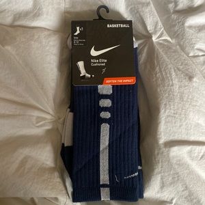 Brand new Nike Elite Cushioned mens crew socks 8-12 and  12-15 you can bundle up
